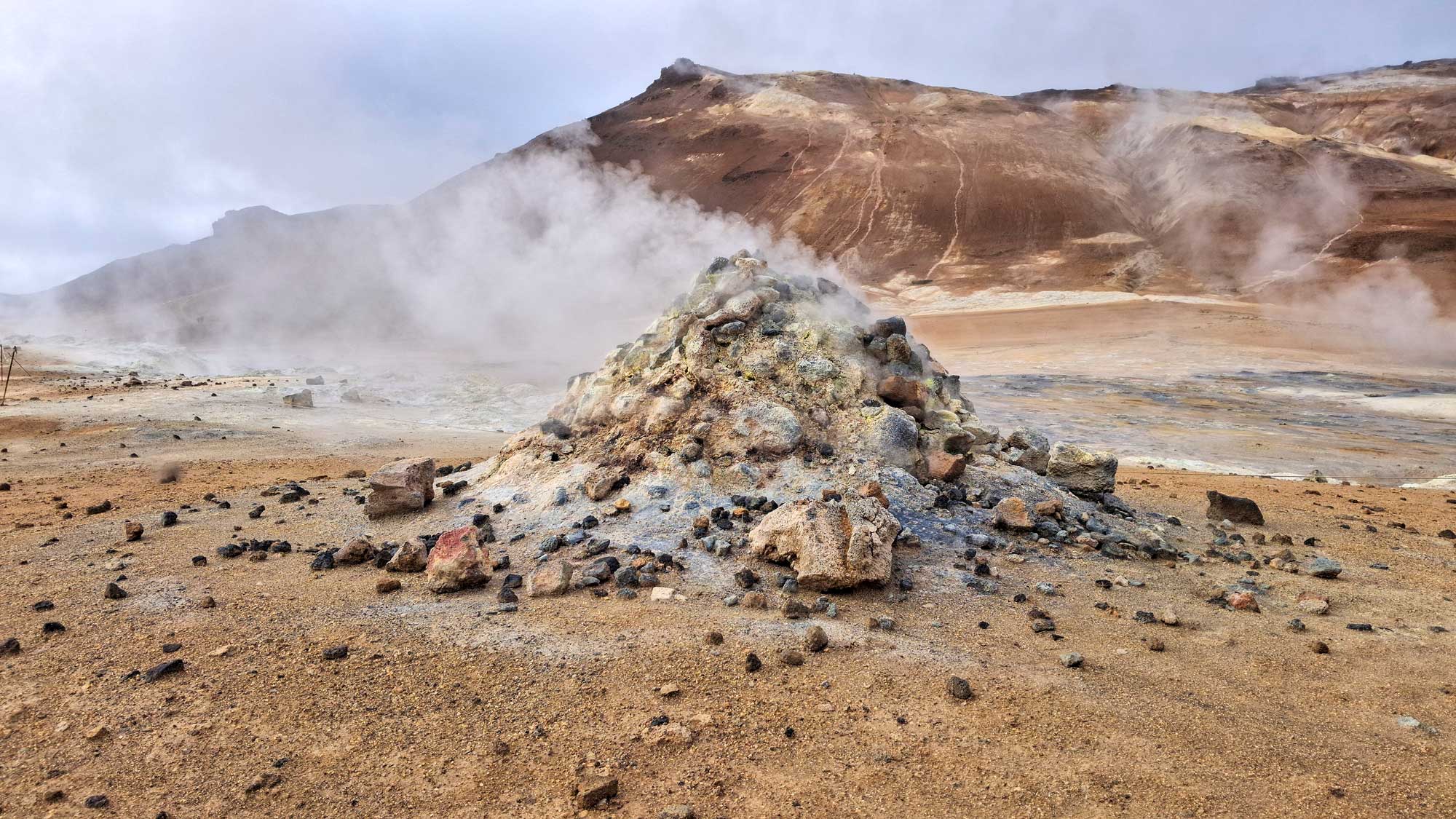 hverir geothermal area