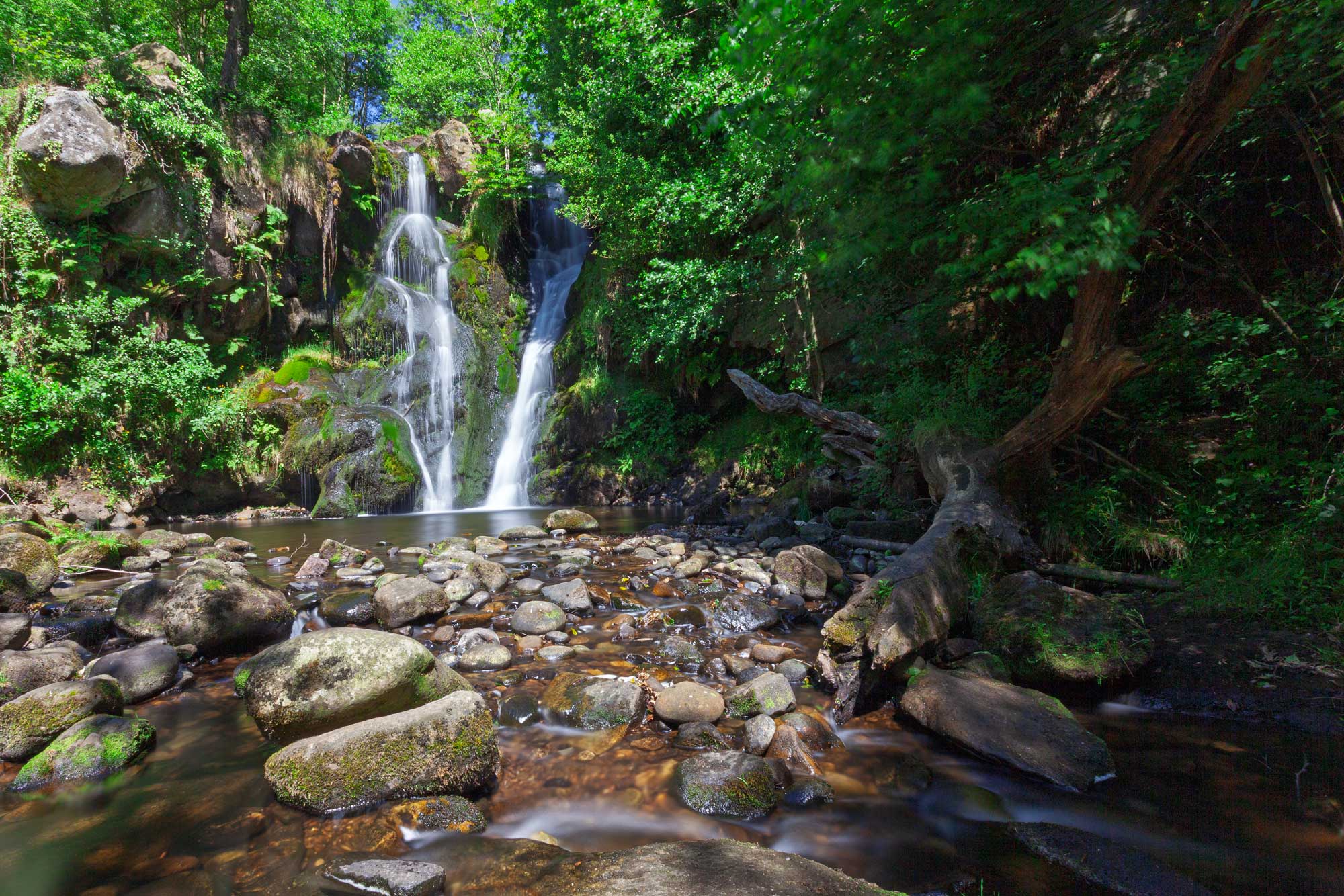 waterfall in the valley of desolation